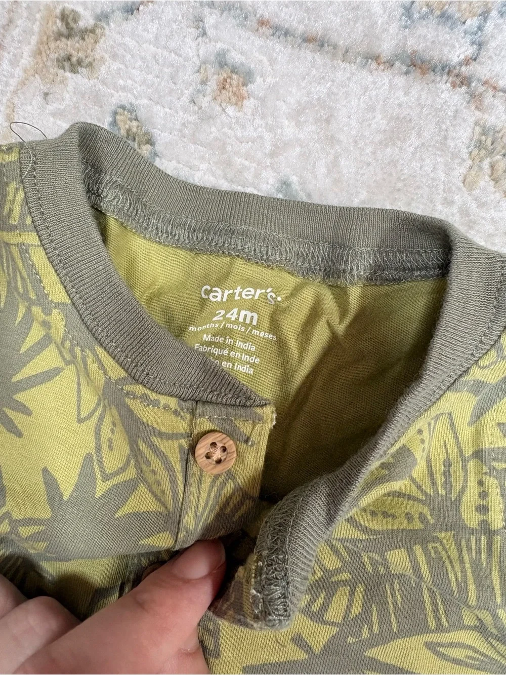 Lot of 3 outfits 24 months